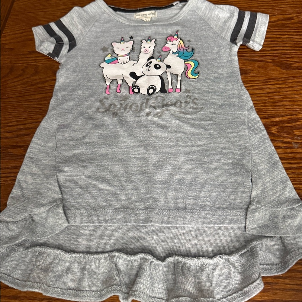 One Step Ahead Gray Top with Unicorn Design